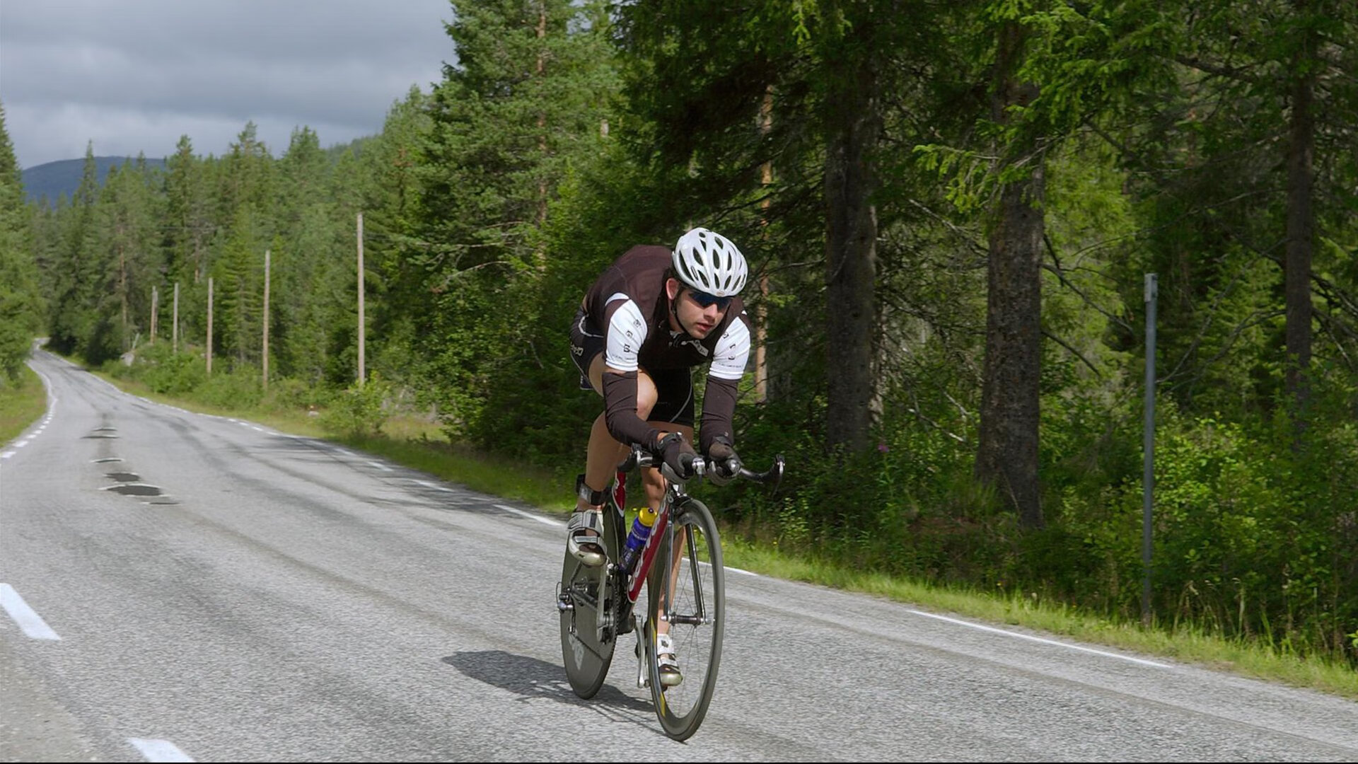 爱游戏app活动-巴西队在南美预选赛中领先，提前锁定出线席位
